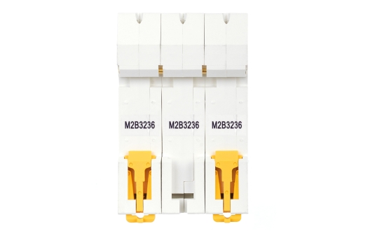 ARMAT Автоматический выключатель M06N 3P B 32А IEK