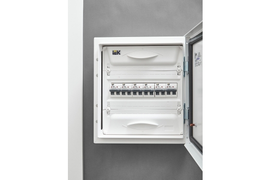ARMAT Автоматический выключатель M06N 2P B 20А IEK
