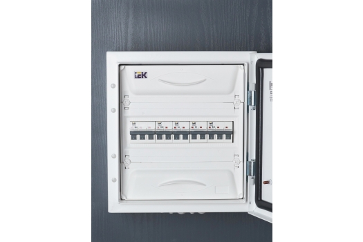 ARMAT Автоматический выключатель M10N 2P C 4А IEK