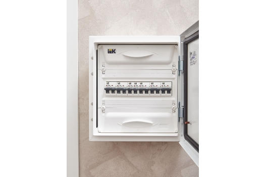 ARMAT Автоматический выключатель M06N 1P B 10А IEK