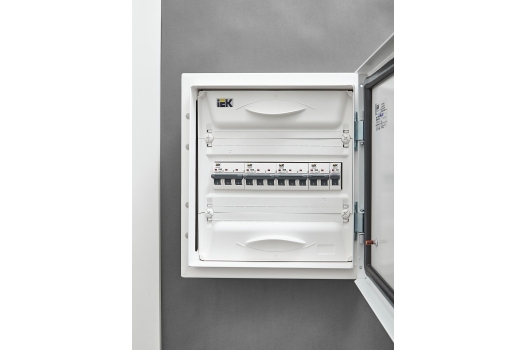 ARMAT Автоматический выключатель M06N 3P B 40А IEK