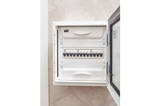 ARMAT Автоматический выключатель M06N 4P C 16А IEK