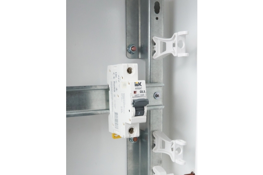 ARMAT Автоматический выключатель M06N 1P C 0,5А IEK