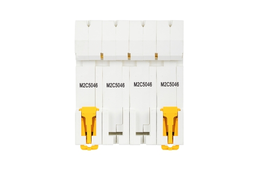 ARMAT Автоматический выключатель M06N 4P C 50А IEK