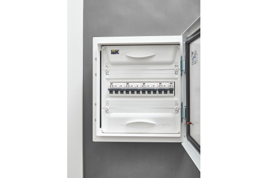 ARMAT Автоматический выключатель M06N 3P D 50А IEK