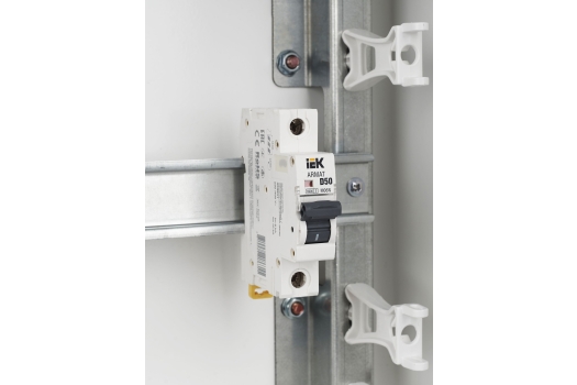 ARMAT Автоматический выключатель M06N 1P D 50А IEK