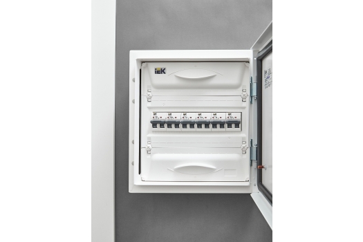 ARMAT Автоматический выключатель M10N 2P C 2А IEK