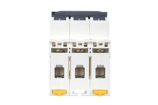 ARMAT Автоматический выключатель M06N 3P D 25А IEK