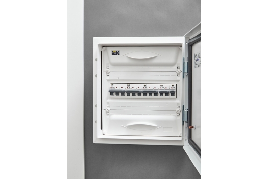 ARMAT Автоматический выключатель M10N 3P D 8А IEK