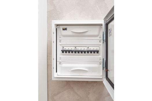 ARMAT Автоматический выключатель M06N 4P D 50А IEK